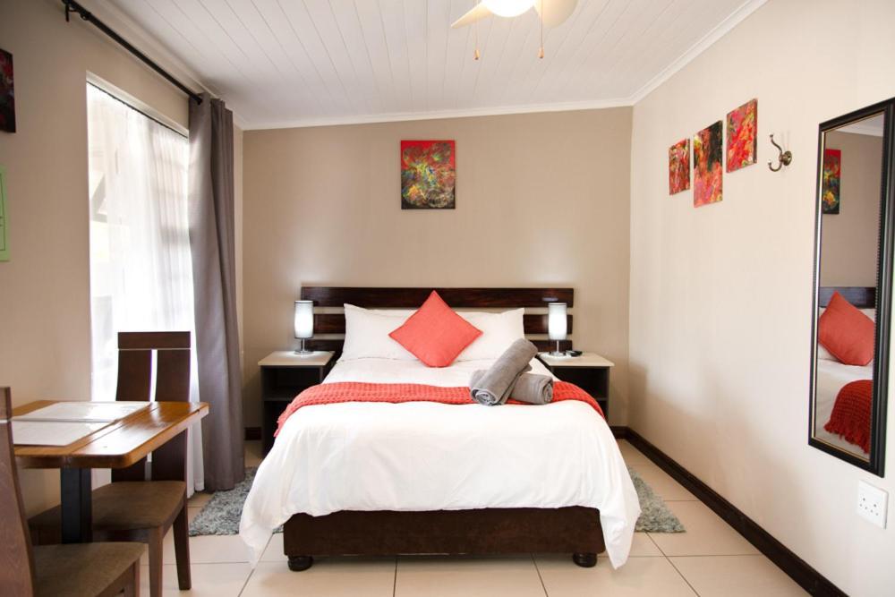 Nahoon Eco Lodge On Mackenzie East London Luaran gambar